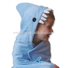 Serviette à capuchon Shark Character - Bleu, faite de 100% coton éponge doux et absorbant, gardant bébé au chaud